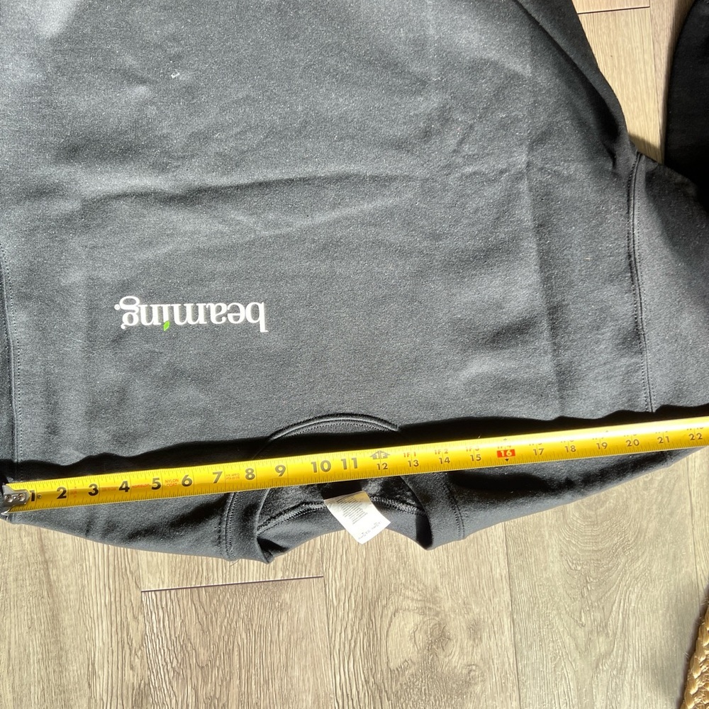 SWEATSHIRT NEW GILDAN back to school 'Beaming' logo black warm fall travel - Picture 12 of 14